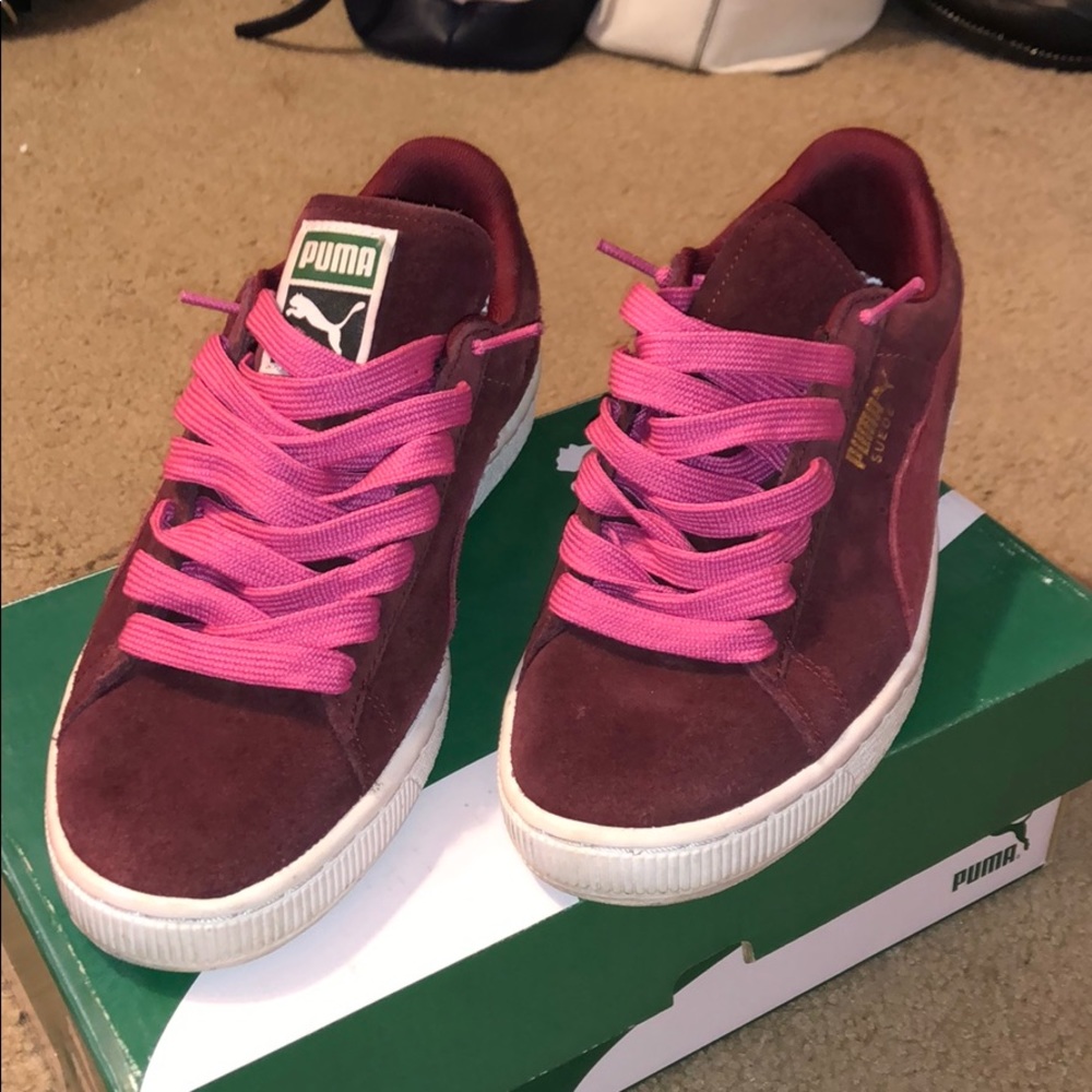 Burgundy pumas